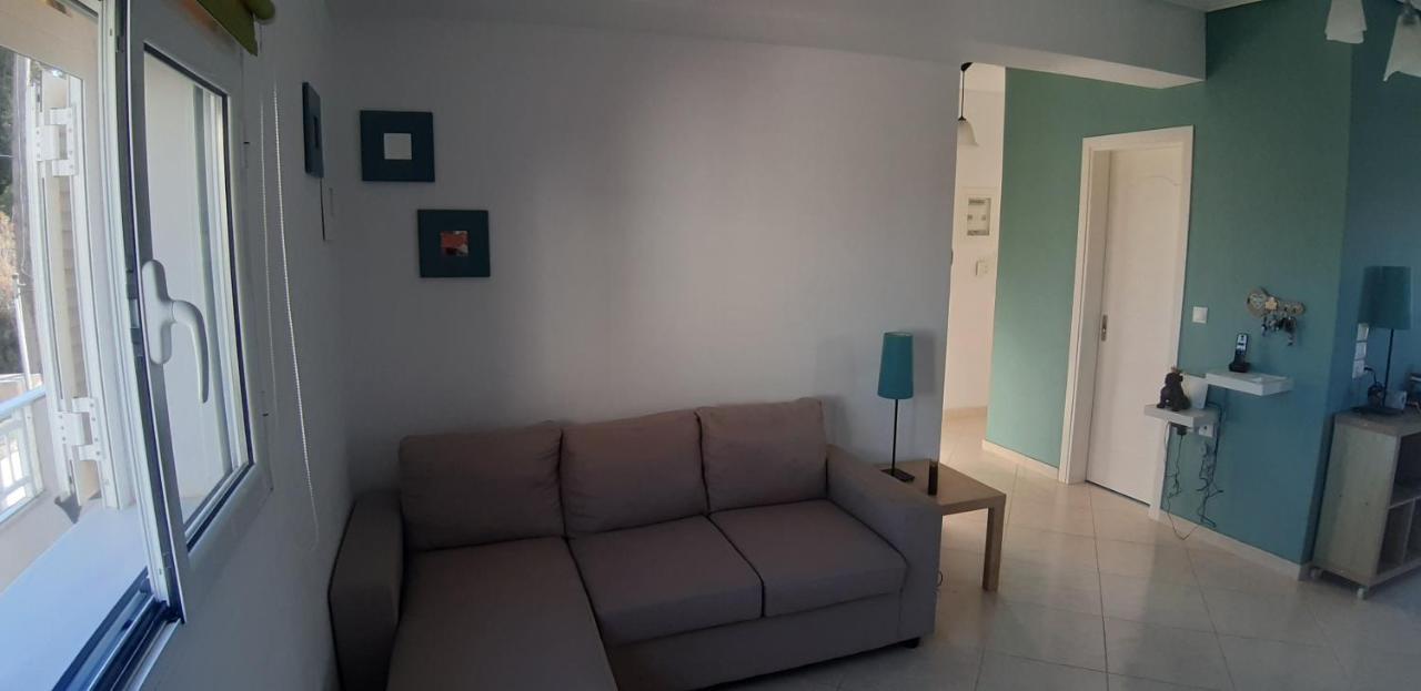 Theasis House Apartment Khelmáta Екстериор снимка