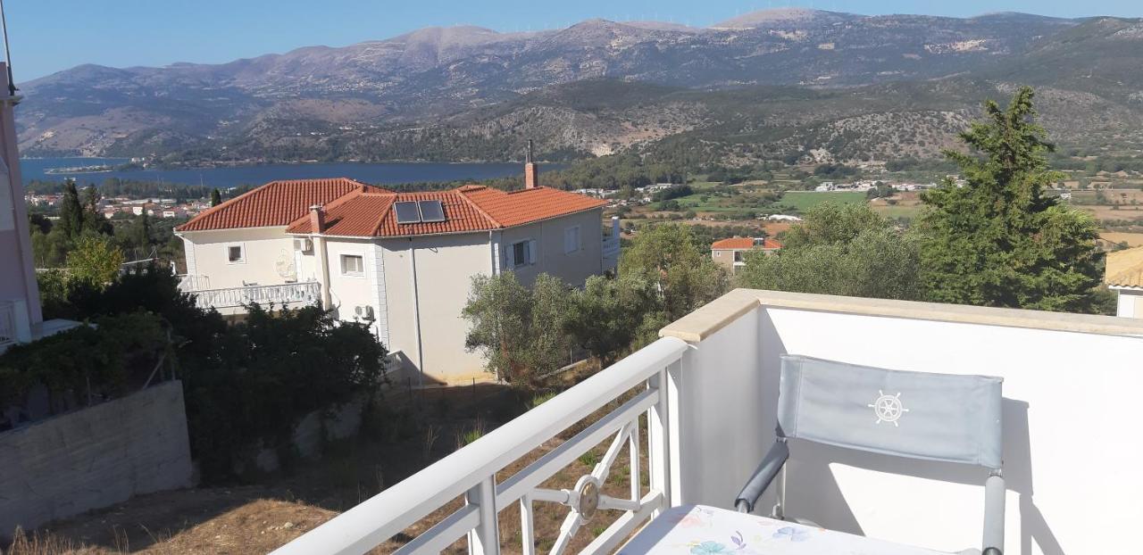 Theasis House Apartment Khelmáta Екстериор снимка