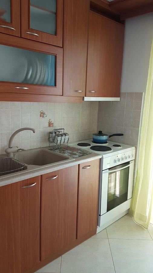 Theasis House Apartment Khelmáta Екстериор снимка