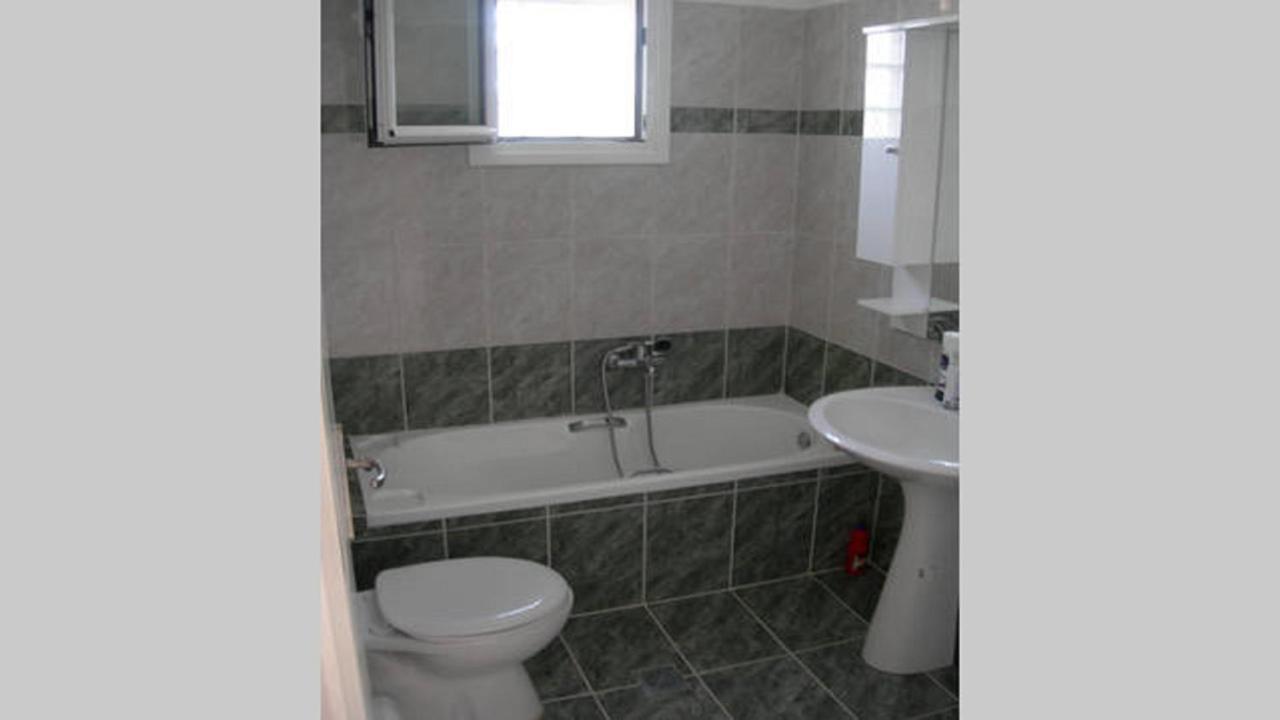 Theasis House Apartment Khelmáta Екстериор снимка